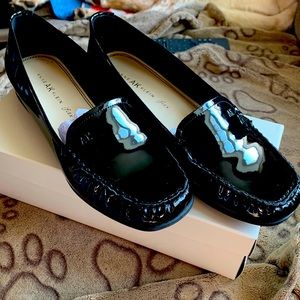 Anne Klein Black Patent leather size 10 iFlex comfort loafer